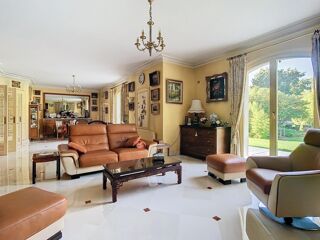  Maison  vendre 8 pices 292 m