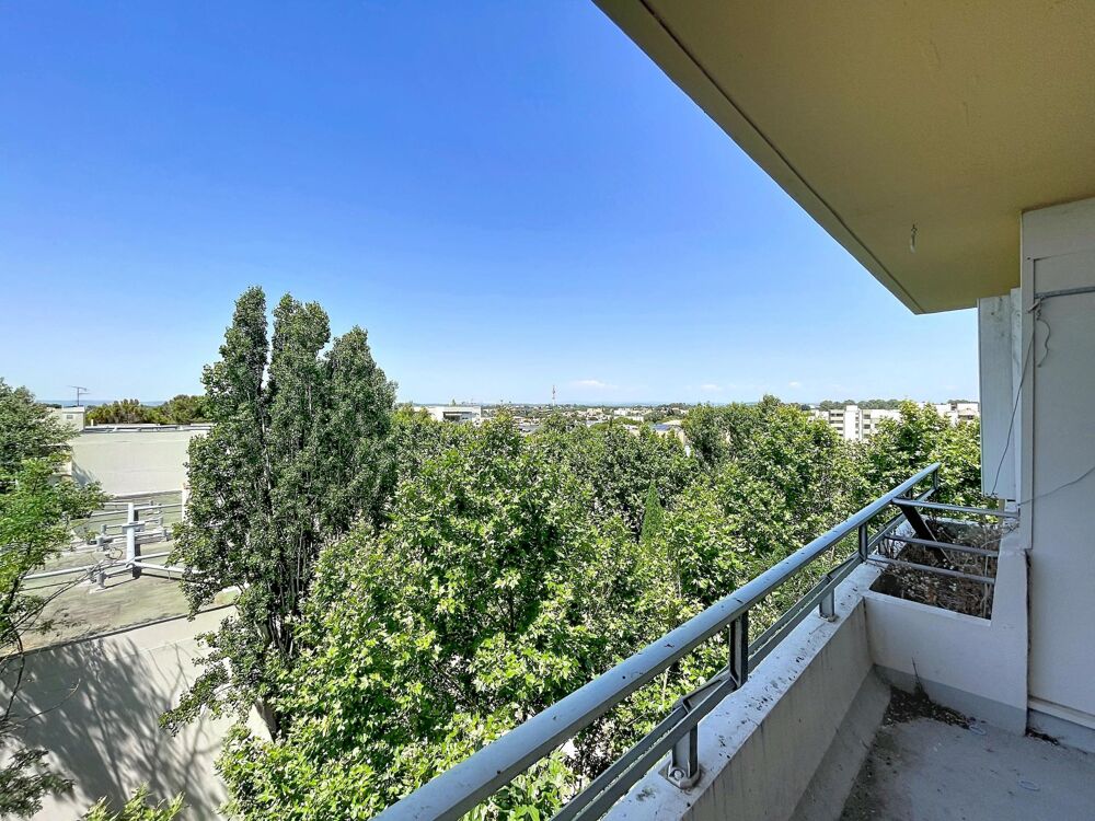 GRAND T4 AVEC BALCON VUE DEGAGEE DERNIER ETAGE