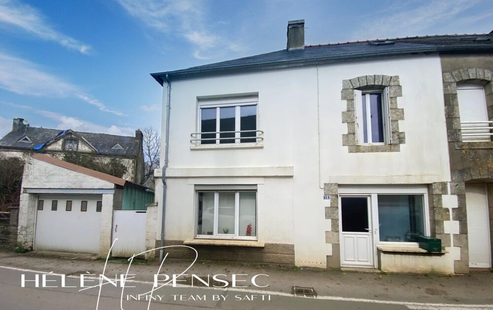 Maison de ville, 4 chambres et jardinet clos.