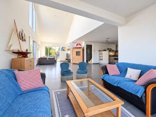 Vente Maison Un air de Sud, des volumes XXL et un vrai goût de vacances Crossac
