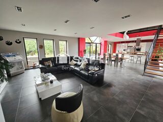  Maison  vendre 9 pices 263 m