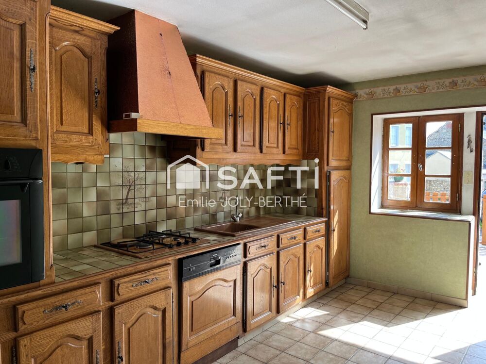 Vente Maison MAISON DE VILLAGE 105 M² - SPECIAL INVESTISSEUR - SECTEUR NEUILLY LE VENDIN / 53250 Neuilly-le-vendin