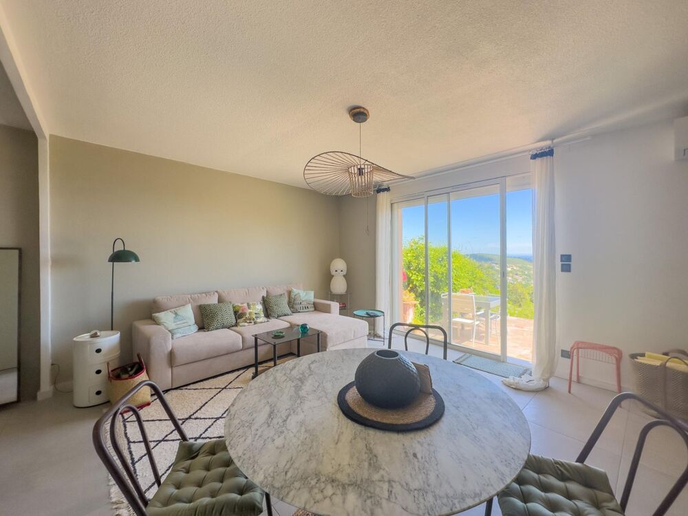 Vente Maison Mazet lumineux vue mer entièrement rénové sur les hauteurs des Issambres Roquebrune-sur-argens