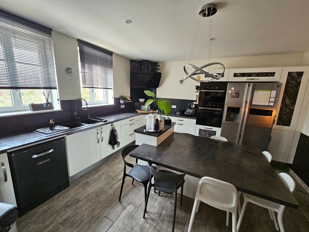 Maison 206 m² Saint Yorre proche des commodités