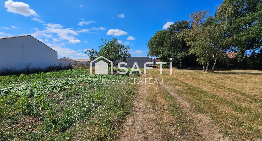 Vente Terrain LE BERNARD : Terrain constructible de 754 m2 hors lotissement. Le bernard