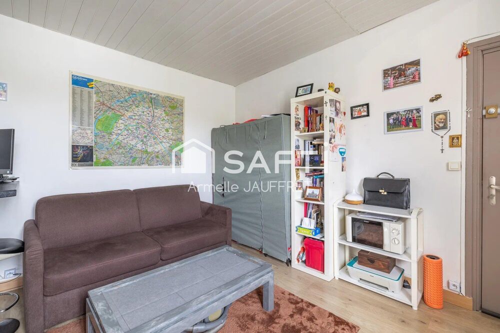 Vendu loué, studio idéalement situé.