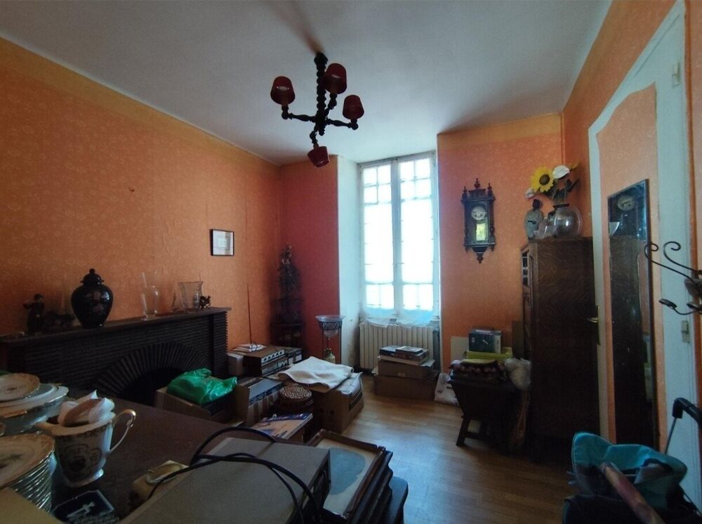 Vente Maison Maison de bourg avec jardin et cours Jublains