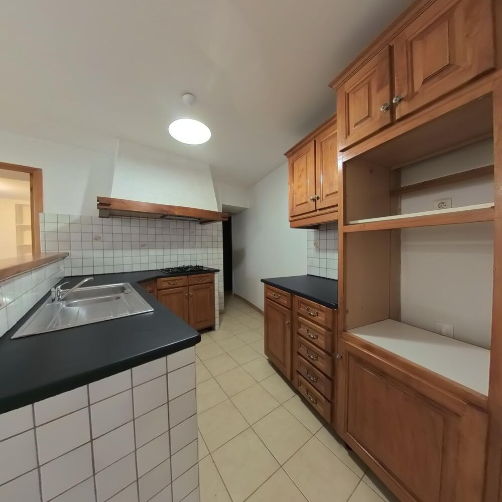 Vente Maison Le Thor, l'espace d'une maison familiale au cœur du village Le thor