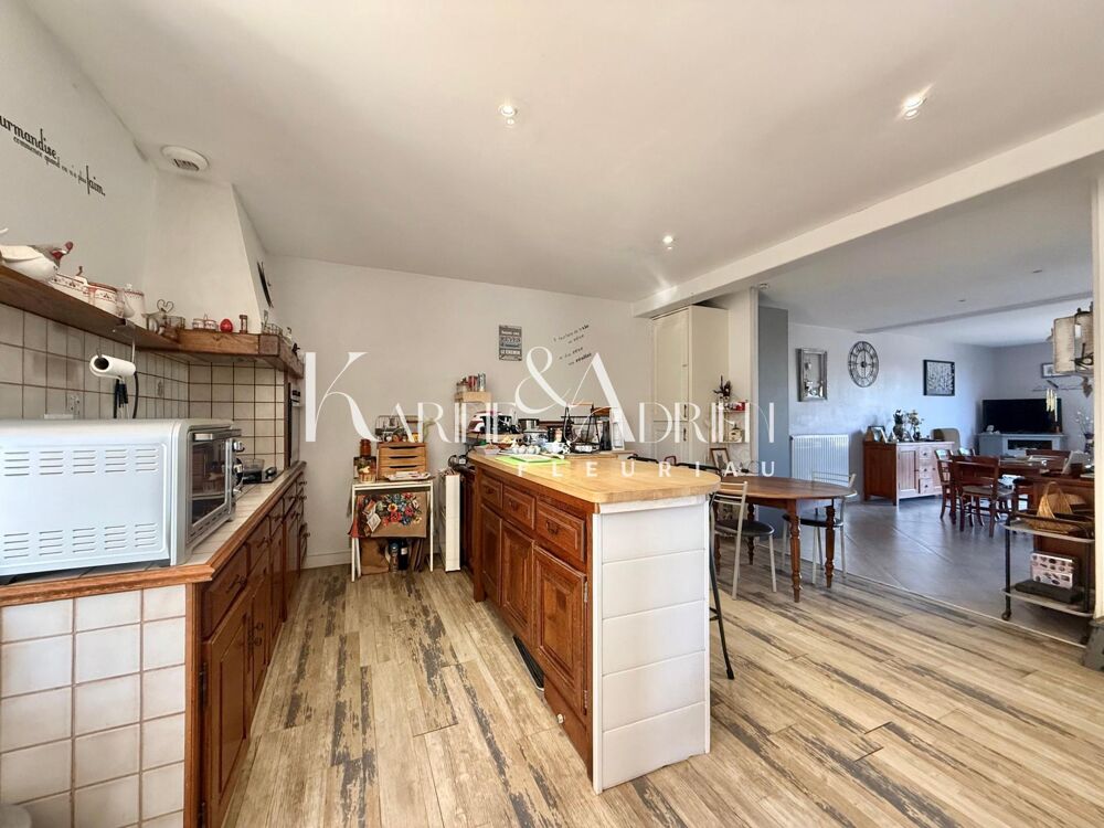 Vente Maison MAISON 5 CHAMBRES AVEC GARAGE ET DEPENDANCES Coulonges-sur-l'autize