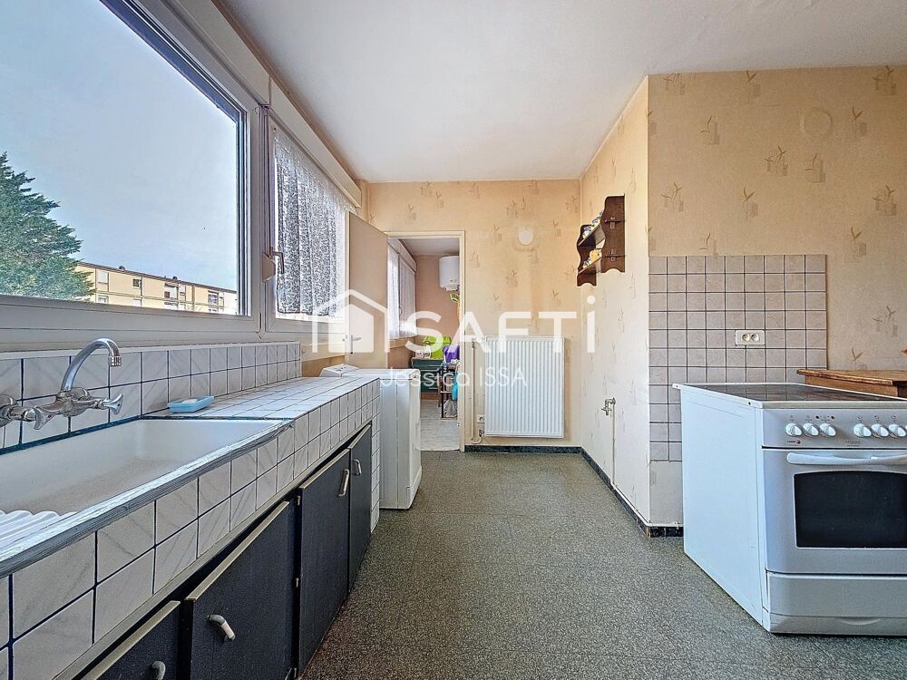 Vente Appartement Appartement 5 Pièces - 97 m² - Centre-ville de Saint-Avold Saint-avold