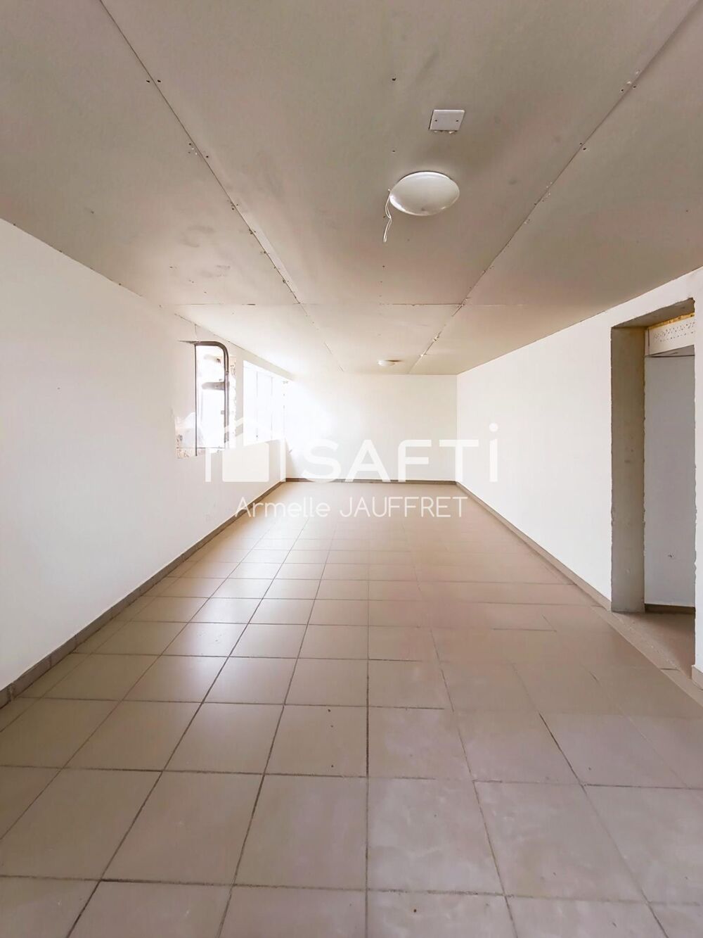 Rare dans le secteur maison 190m² à terminer