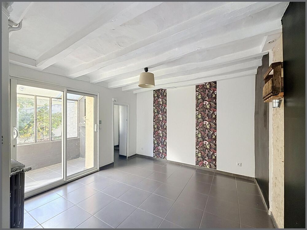 Vente Maison Maison de charme de 165 m² avec 6 chambres, garage et dépendance Pont-de-ruan