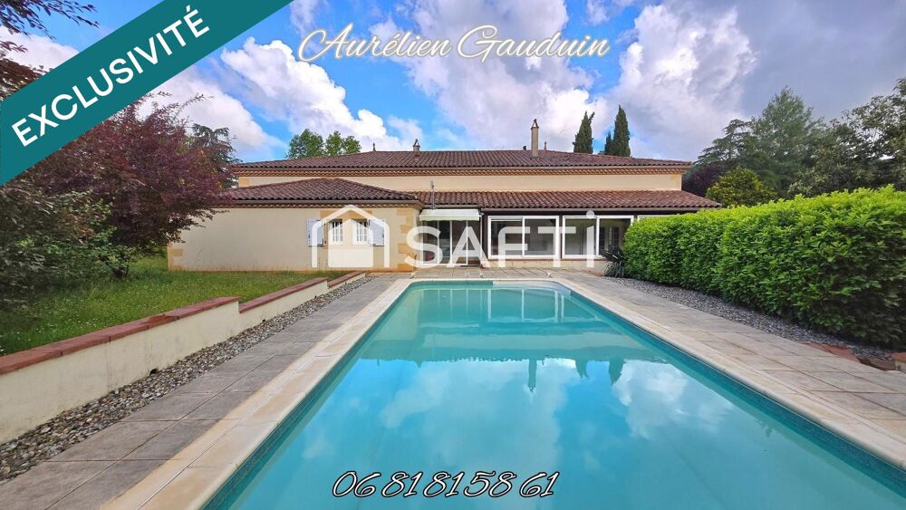 Plain-pied lumineux, beaux volumes, piscine et grand terrain : une maison pensée pour profiter pleinement de chaque instant.