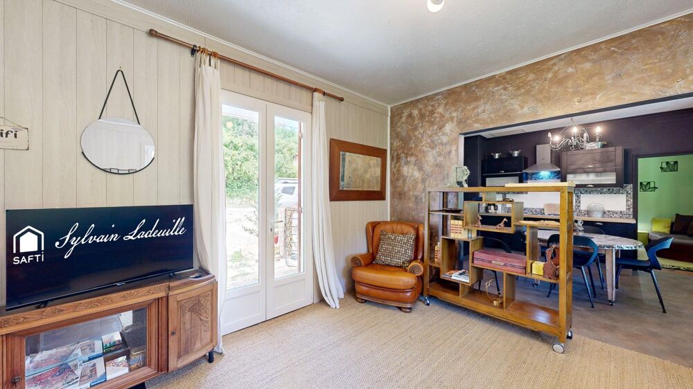 Maison avec Studio et gîte sur 2292 m2 de terrain