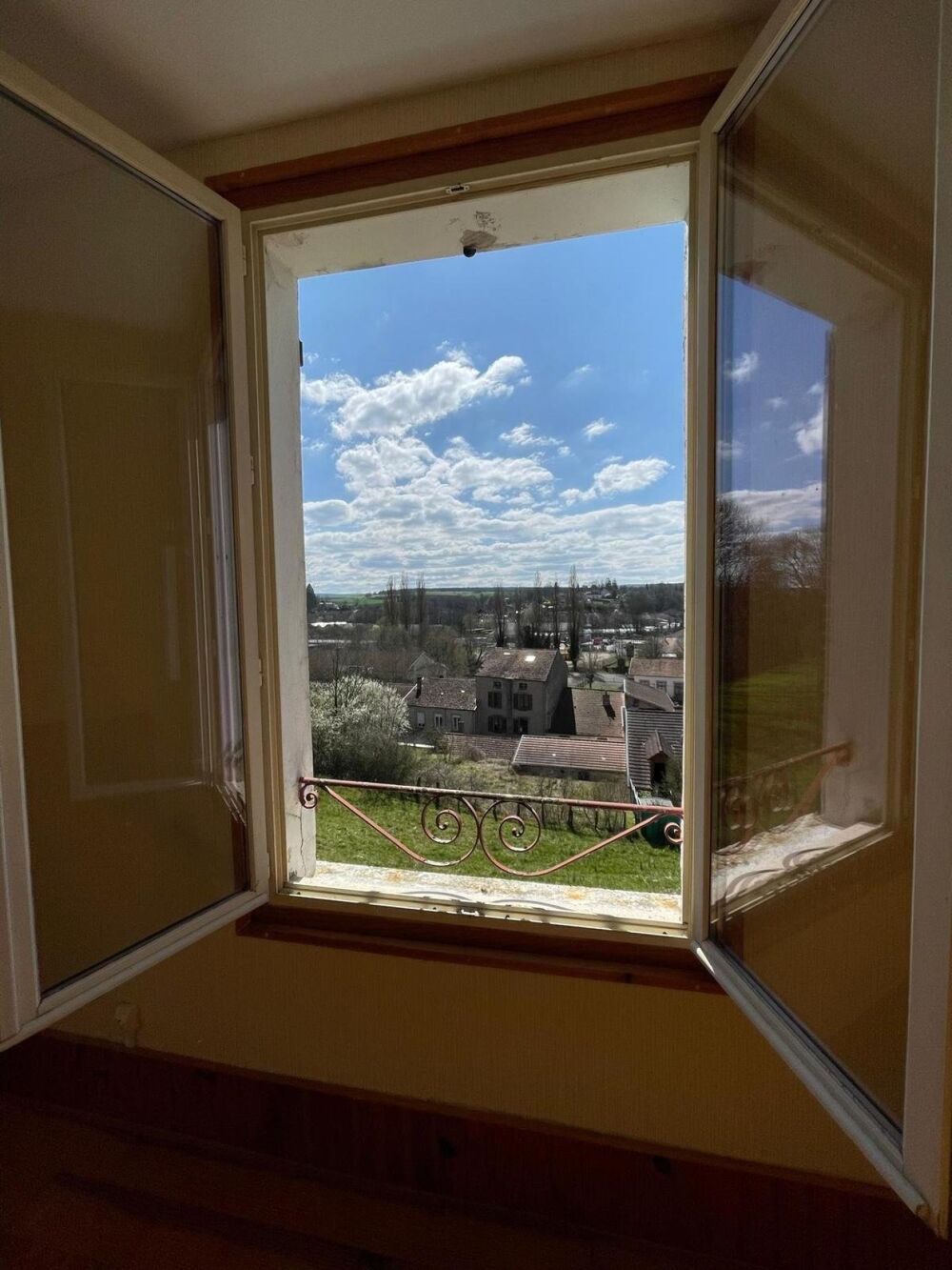 Maison Familiale 5 CHAMBRES ou potentiel investissement locatif