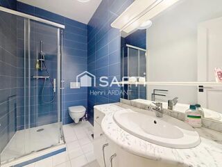  Maison  vendre 9 pices 400 m