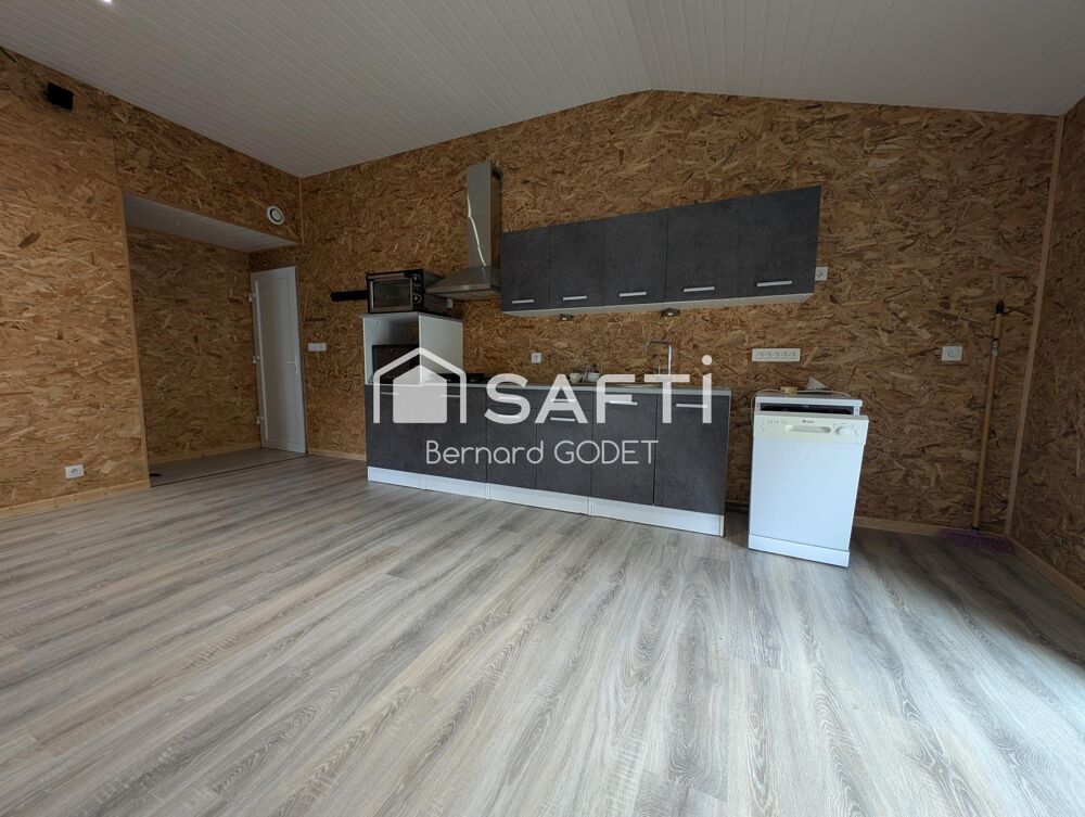 Studio habitable immédiatement + maison à rénover + grange