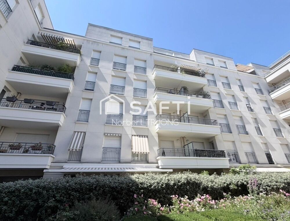 Vente Appartement 73M2 - SEJOUR - CUISINE - 2 CHAMBRES - SDB - LOGGIA - BALCON - CAVE - PARKING Issy-les-moulineaux