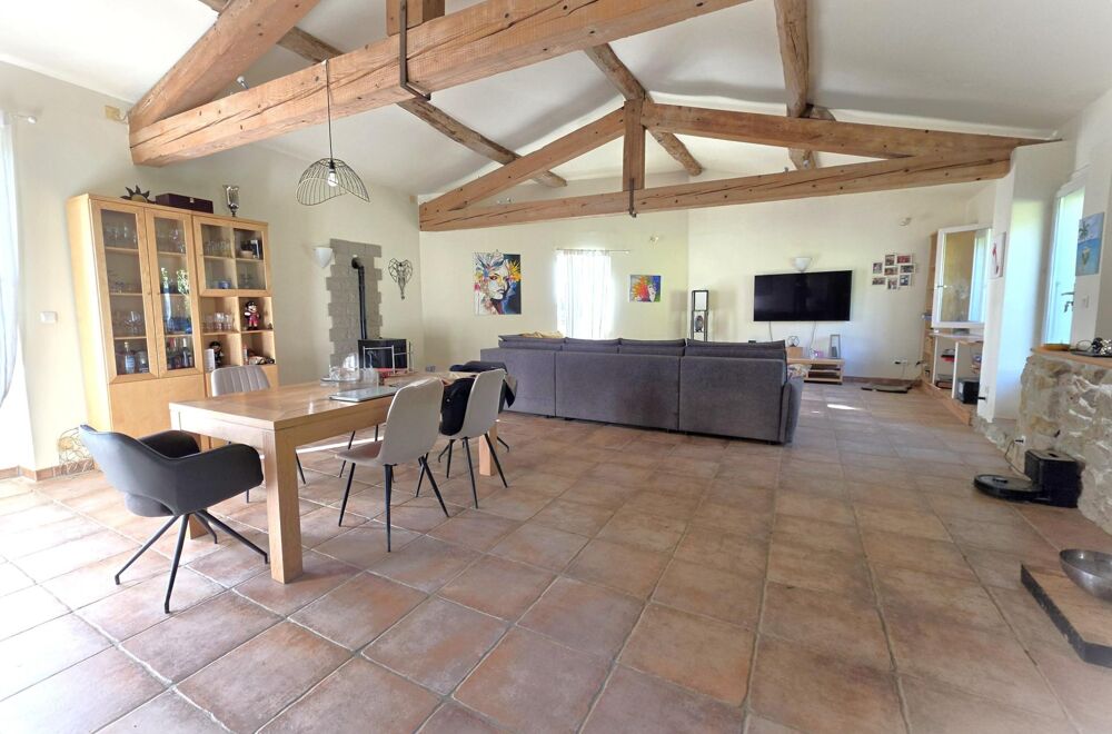 Maison t4 de 197m² sur un terrain de 943m²