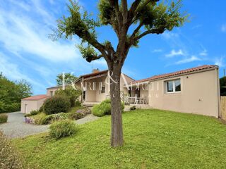  Maison � vendre 9 pi�ces 205 m�