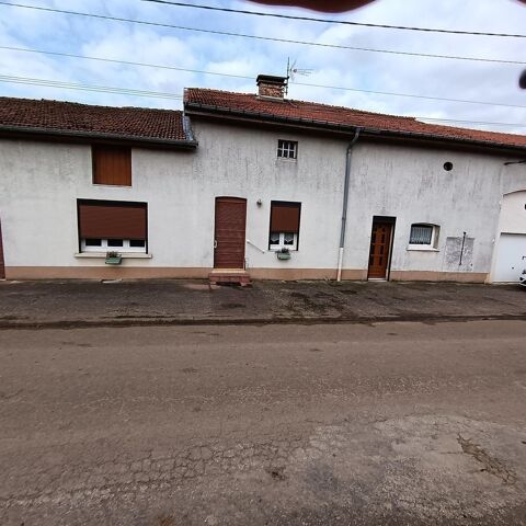   Ferme � r�nover avec garage, hangar, et terrain. Maison - 5 pi�ce(s) - 114 m�