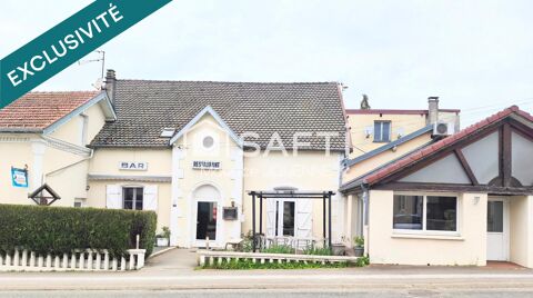   Rare, ce bel ensemble commercial comprenant un vaste restaurant traditionnel réputé et son appartement de fonction 