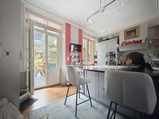  Maison � vendre 8 pi�ces 300 m�