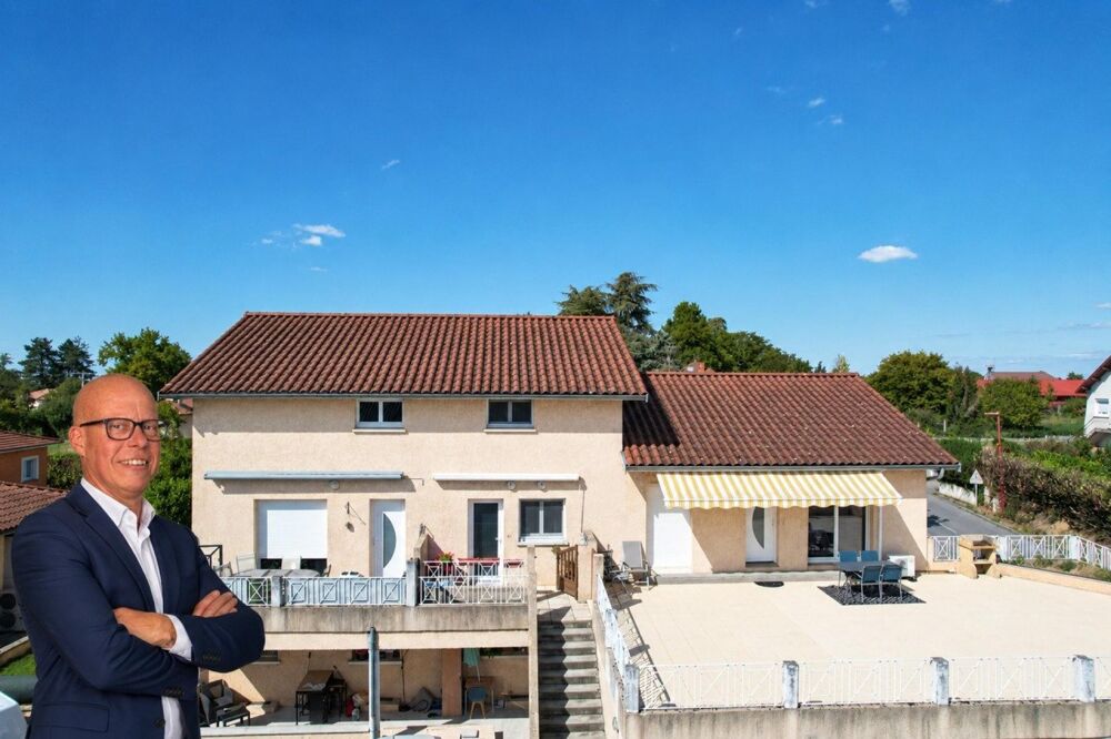 Très bien situé, au calme et proche du centre appartement T3 duplex