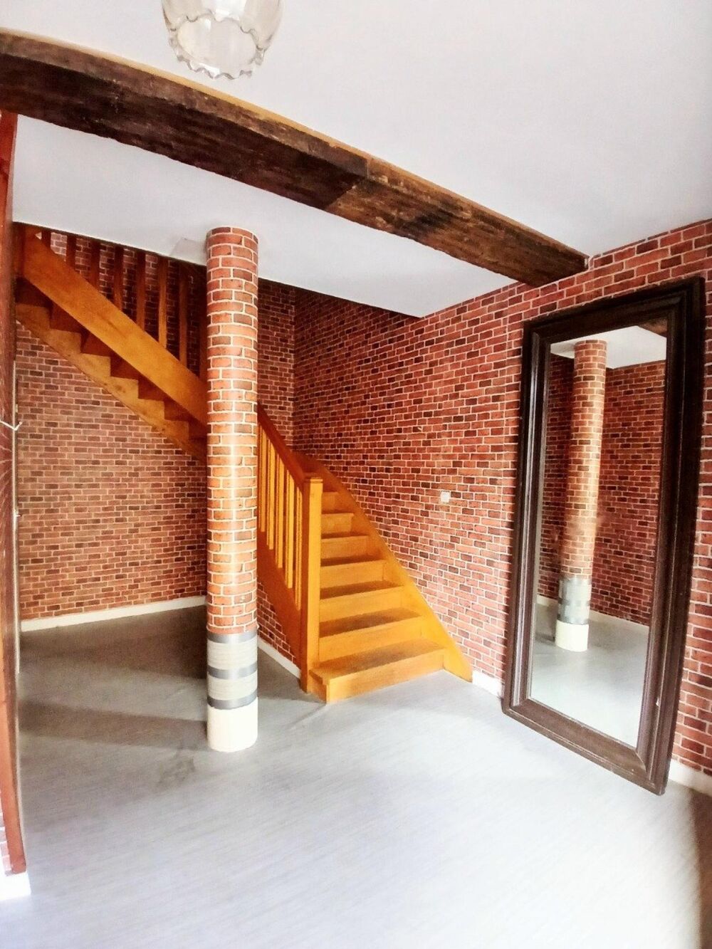 Maison 3 chambres, garage en plein centre ville