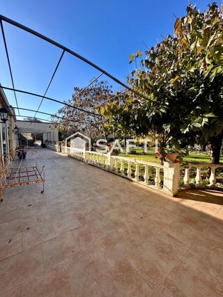  Maison à vendre 10 pièces 385 m²