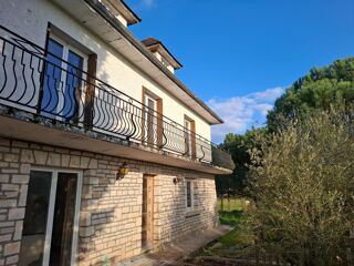  Maison à vendre 8 pièces 205 m²