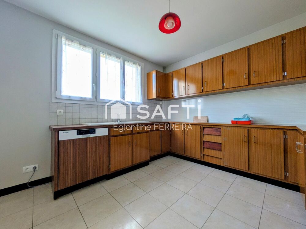 Vente Appartement CHATEAUROUX, APPARTEMENT T3 AVEC BALCON, GARAGE ET CAVE Chateauroux