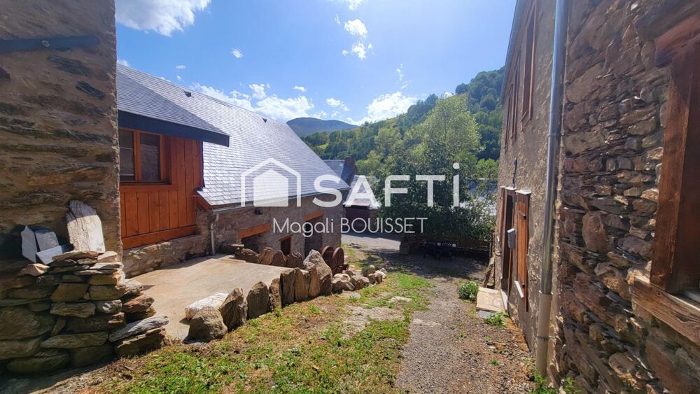 Vente Maison Maison en pierres T5 de 118m², ancienne bergerie rénovée de A à Z, terrasse, barbecue, cour, vue. Ce bien est idéal pour un inve Jurvielle