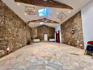  Maison à vendre 12 pièces 1032 m²