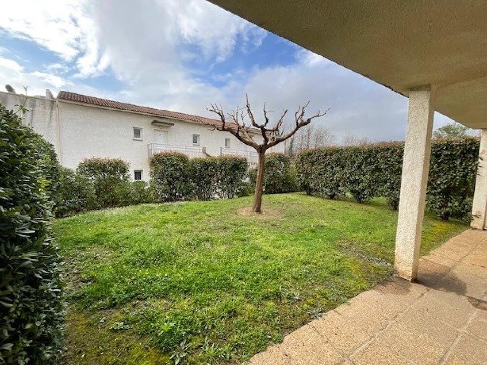 Appartement T3 bord de mer 44m² terrasse vue Mer