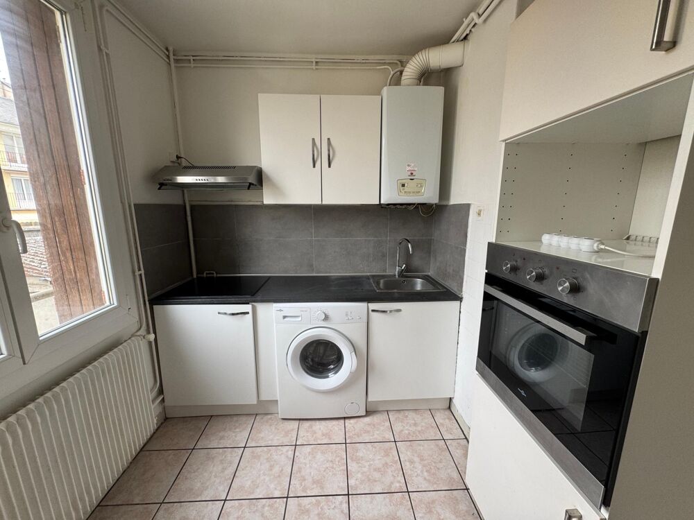 Location Appartement Appartement F4 proche gare avec parking et cave Évreux