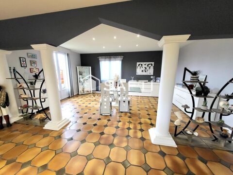   Maison de ville 5 chambres avec grand jardin � Biganos Maison - 8 pi�ce(s) - 223 m�