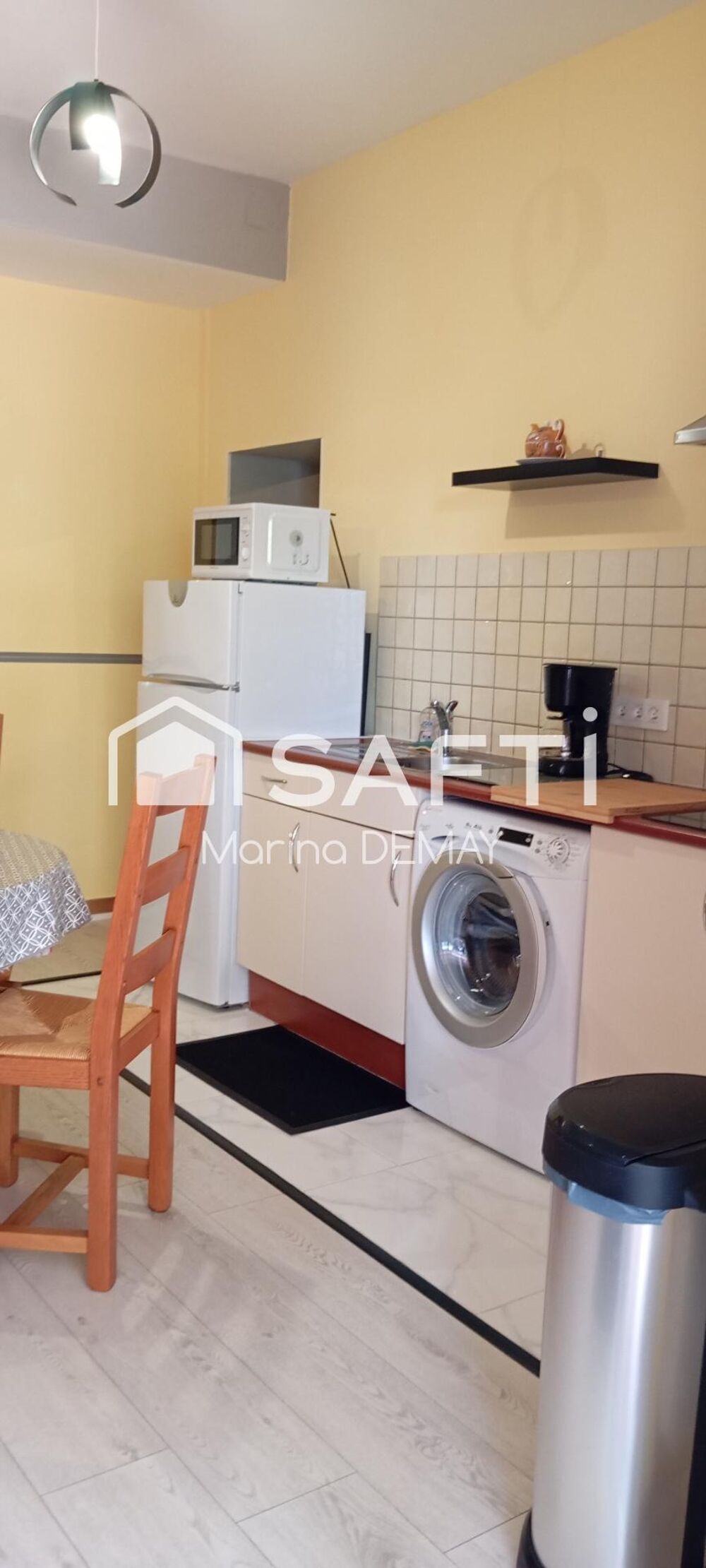 Le luxe ici, c'est de tout faire à pied ou à vélo ! À 500 m de la plage du Veillon, découvrez un appartement chaleureux avec ter
