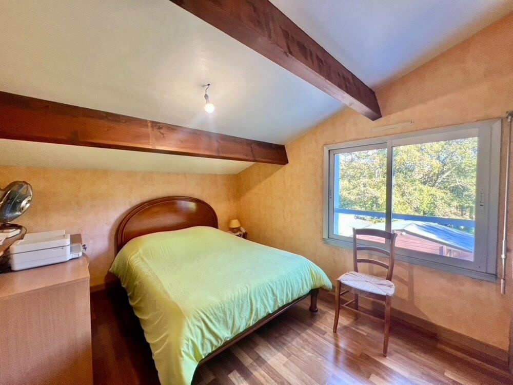 Grande maison familiale en excellent état - Aucun travaux à prévoir.