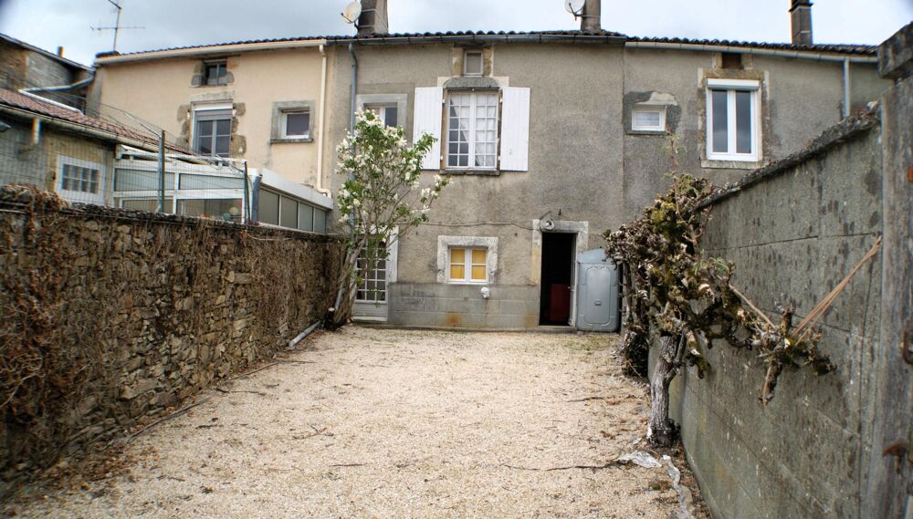 Vente Maison maison en pierre grand volume de pièces La chataigneraie
