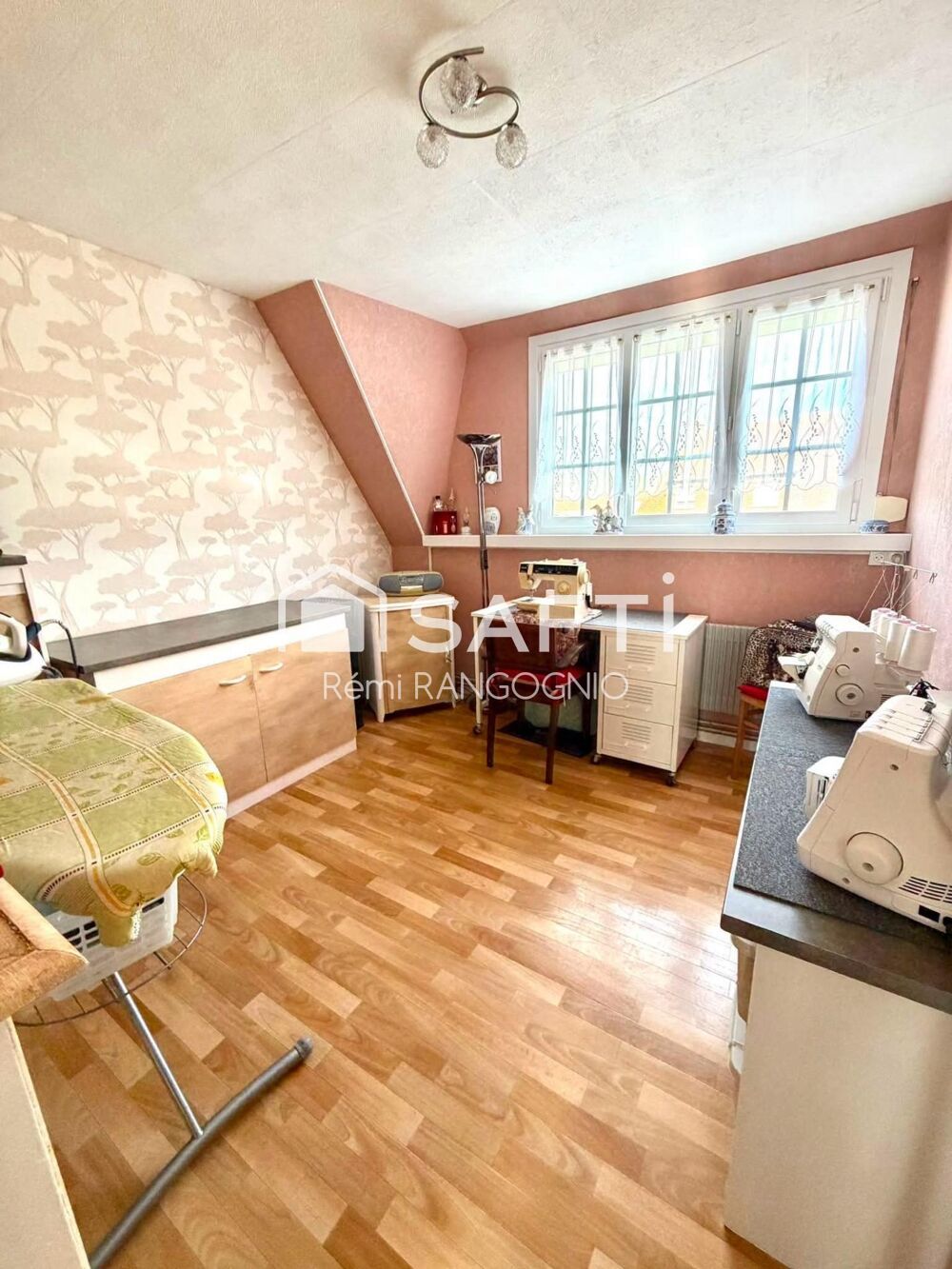 Vente Maison Maison 94 M2 avec 3 chambres, garage et jardin. Arques