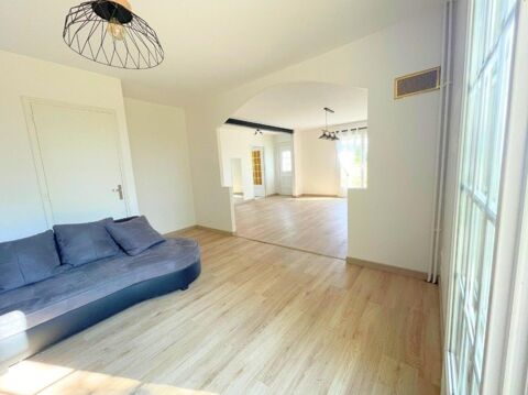   Domloup - Maison rénovée 130m2, 1200 m² de terrain Maison - 5 pièce(s) - 130 m²