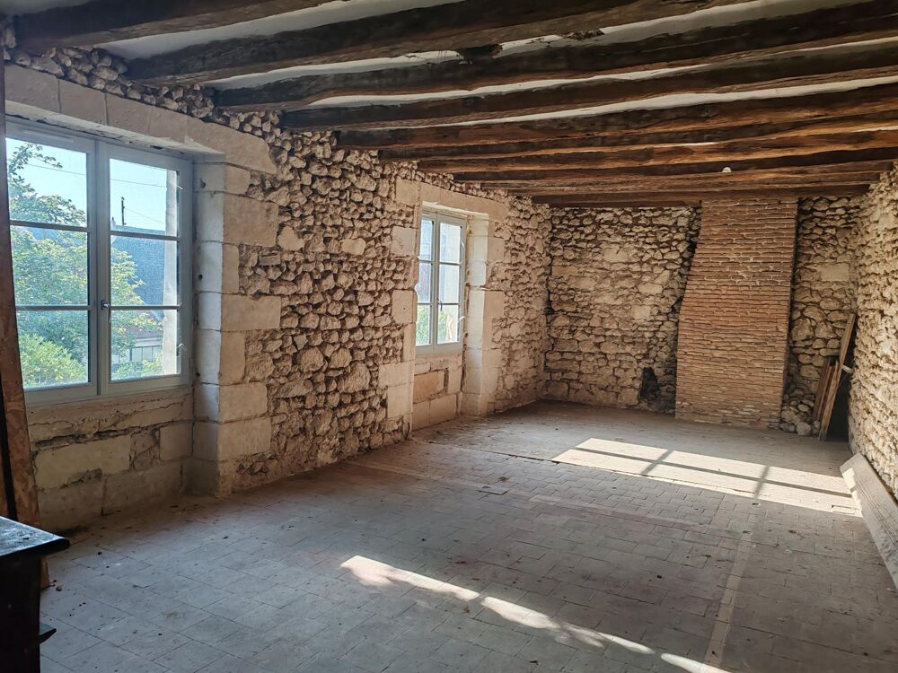 Vente Maison Authentique maison en pierre à rénover – Fort potentiel au cœur de Montlouis-sur-Loire Montlouis-sur-loire