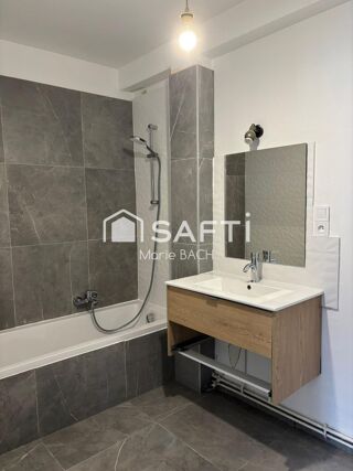  Immeuble � vendre 250 m�