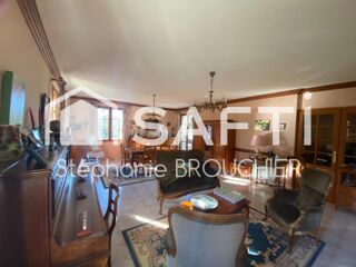  Maison à vendre 10 pièces 225 m²