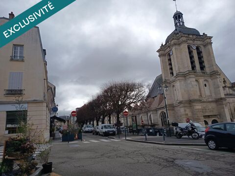   MURS DE BOUTIQUE EMPLACEMENT N°1 IMMEUBLE EN ANGLE SUR LA PLACE NOTRE DAME 