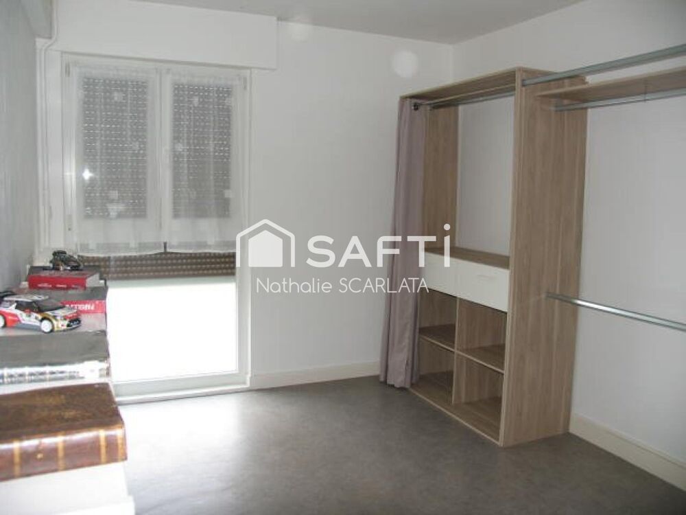 Vente Appartement Appartement rénové de 72 m² avec 2 chambres, balcon et garage Sedan