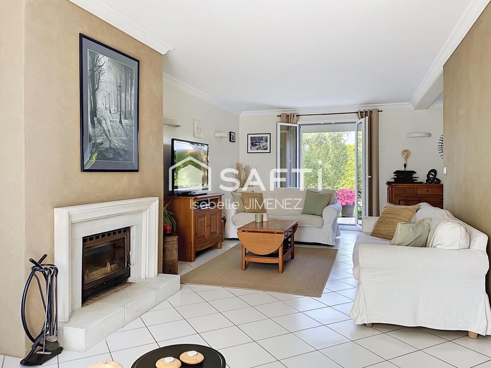 Volume, tranquillité et proche de tout pour cette belle maison de 4 chambres !
