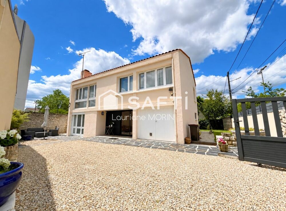 Vente Maison Maison de ville avec jardin clos à Cognac Cognac