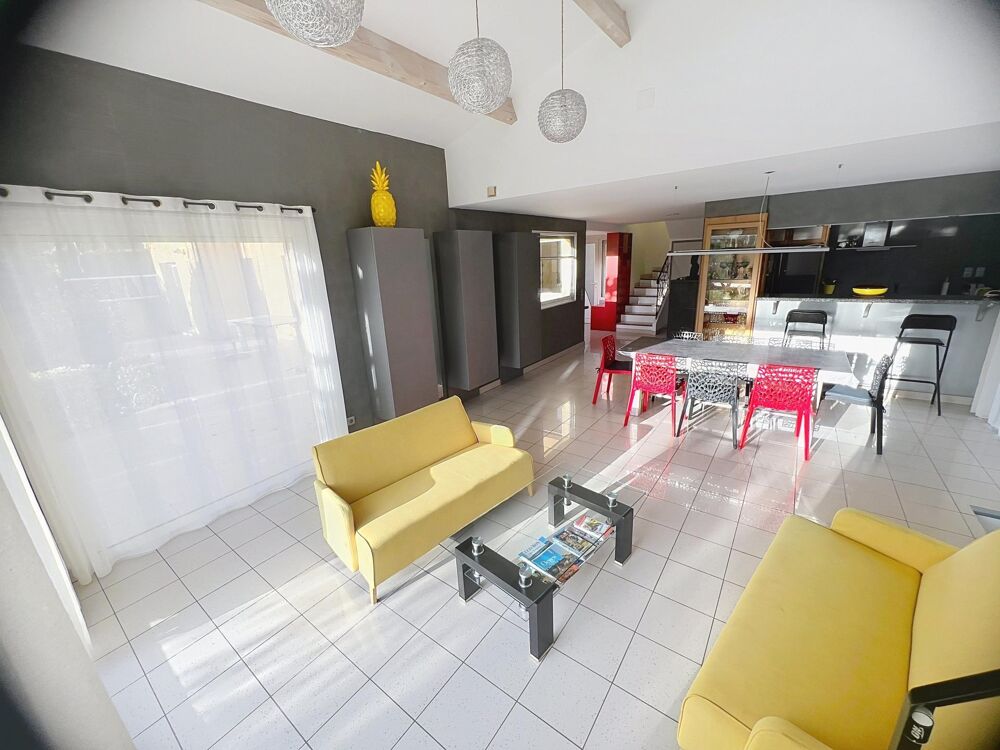 Cadenet, Villa 7 pièces 6 chambres sur 2000m²